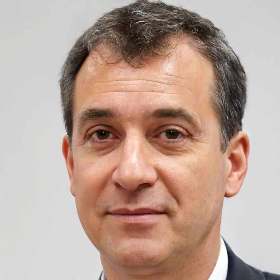 Portrait de Marc Bertrand, consultant formé chez tirexoravami